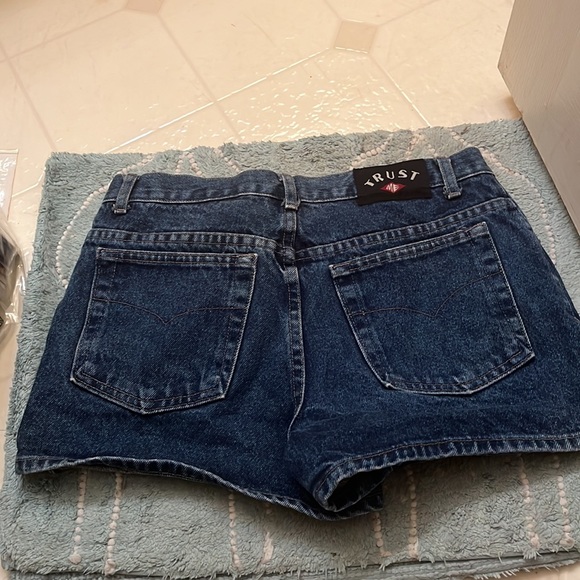 Great condition! - Picture 2 of 3